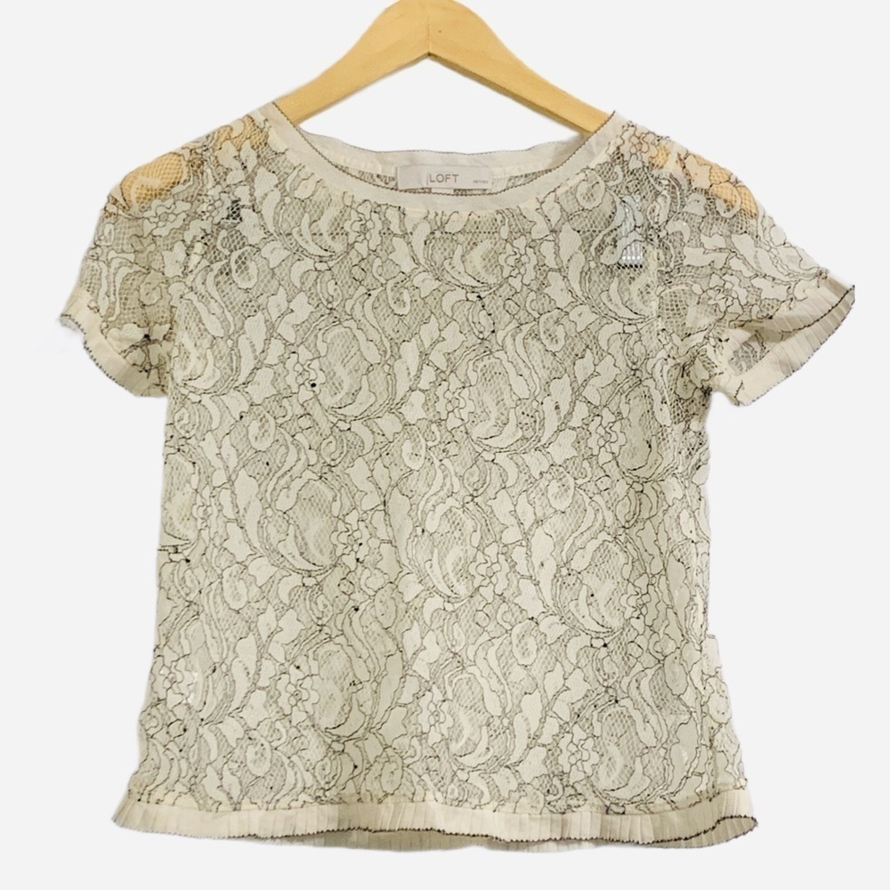 Ann Taylor Cream Floral Lace Sheer Top Size XS - Picture 2 of 10